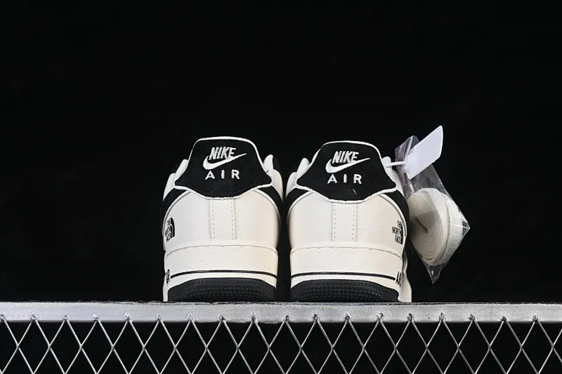 All categories Nk Air Force 1 Air Force series Nk Air Force 1 Low Air Force low top Nike Air Force 1'07 Low North Face joint classic black Air Force 1 low top casual sneakers DD1982-332
